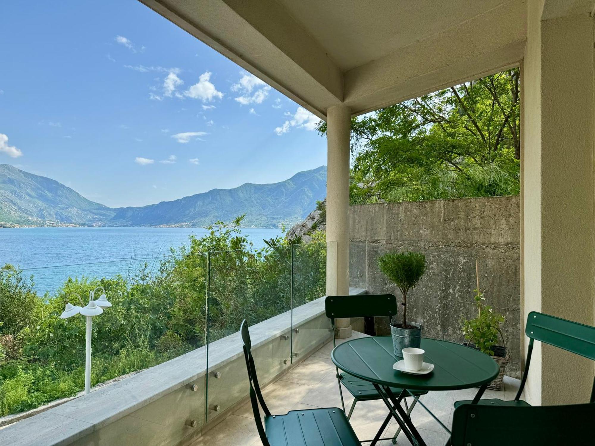 Olea Apartments Orahovac Cattaro Esterno foto